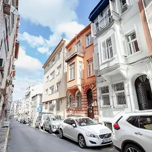 Pin Exclusive 1 Bd Harbiye Gardn Apartment